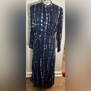 Cloth & Stone Long Sleeve Blue Patterned Dress
